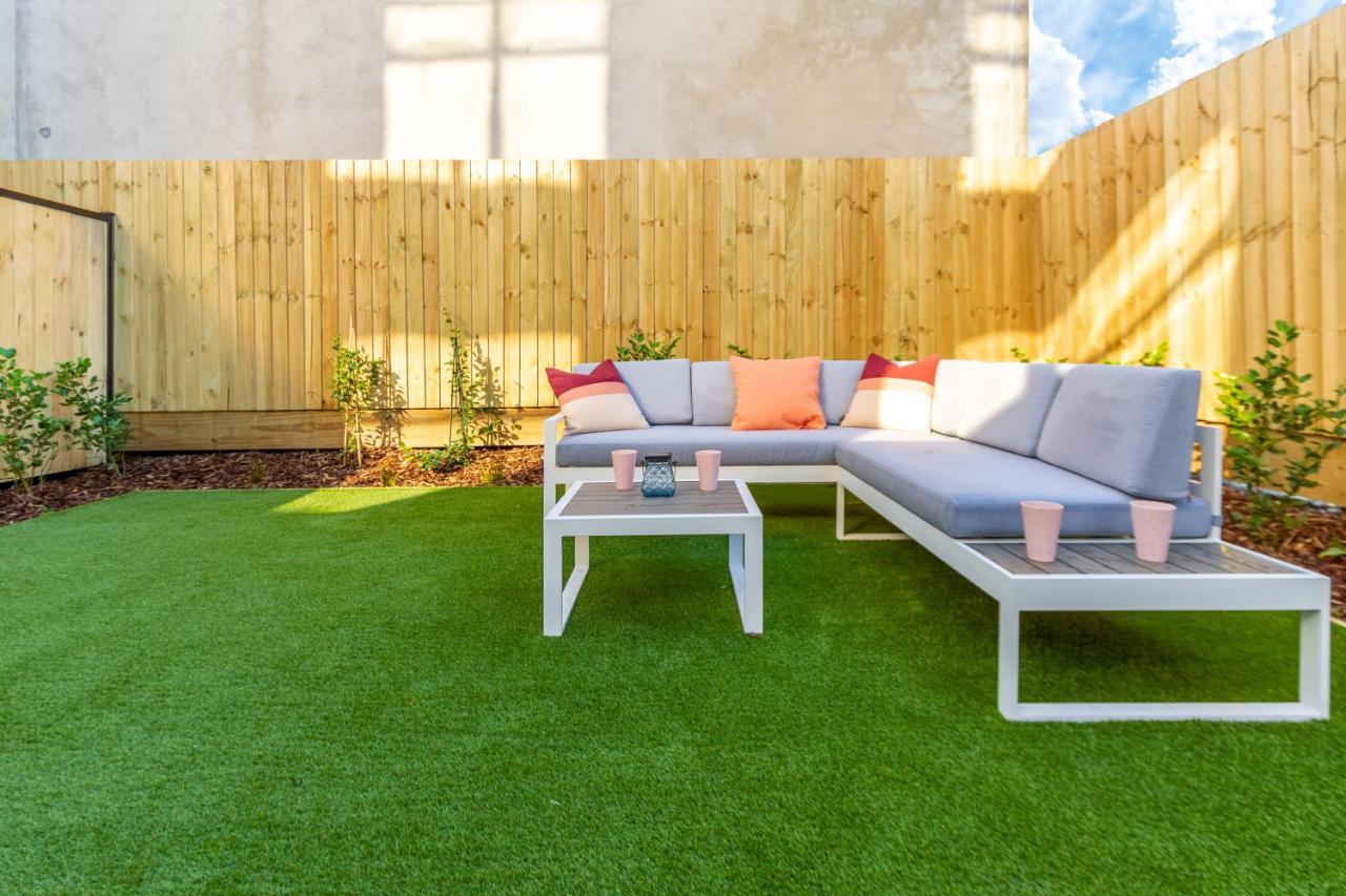 Modern 2 Bed, Hagley Park, Riverside Market *