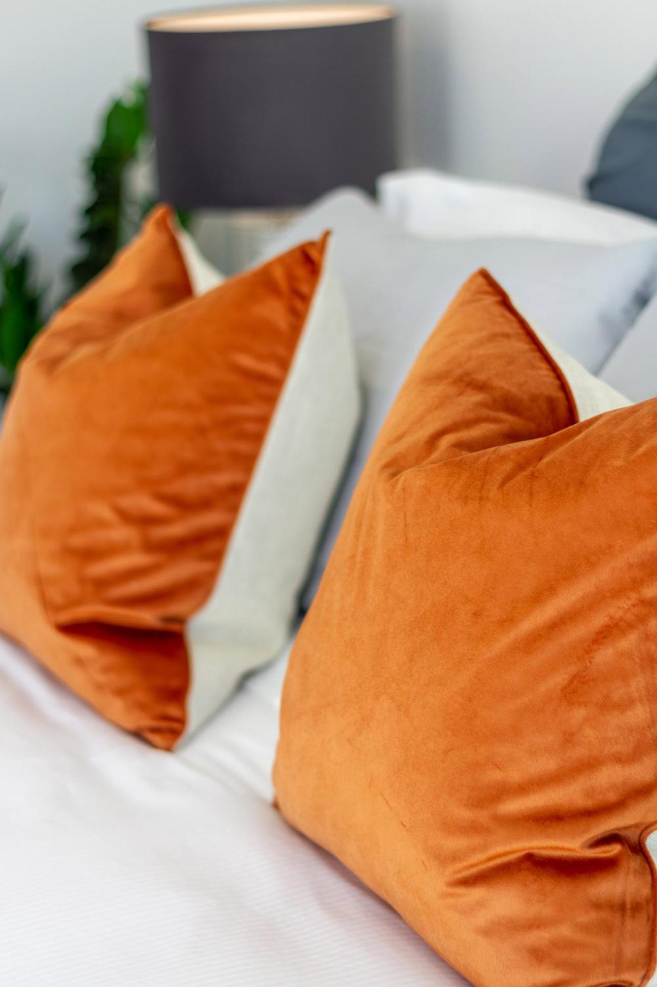 Modern 2 Bed, Hagley Park, Riverside Market Christchurch